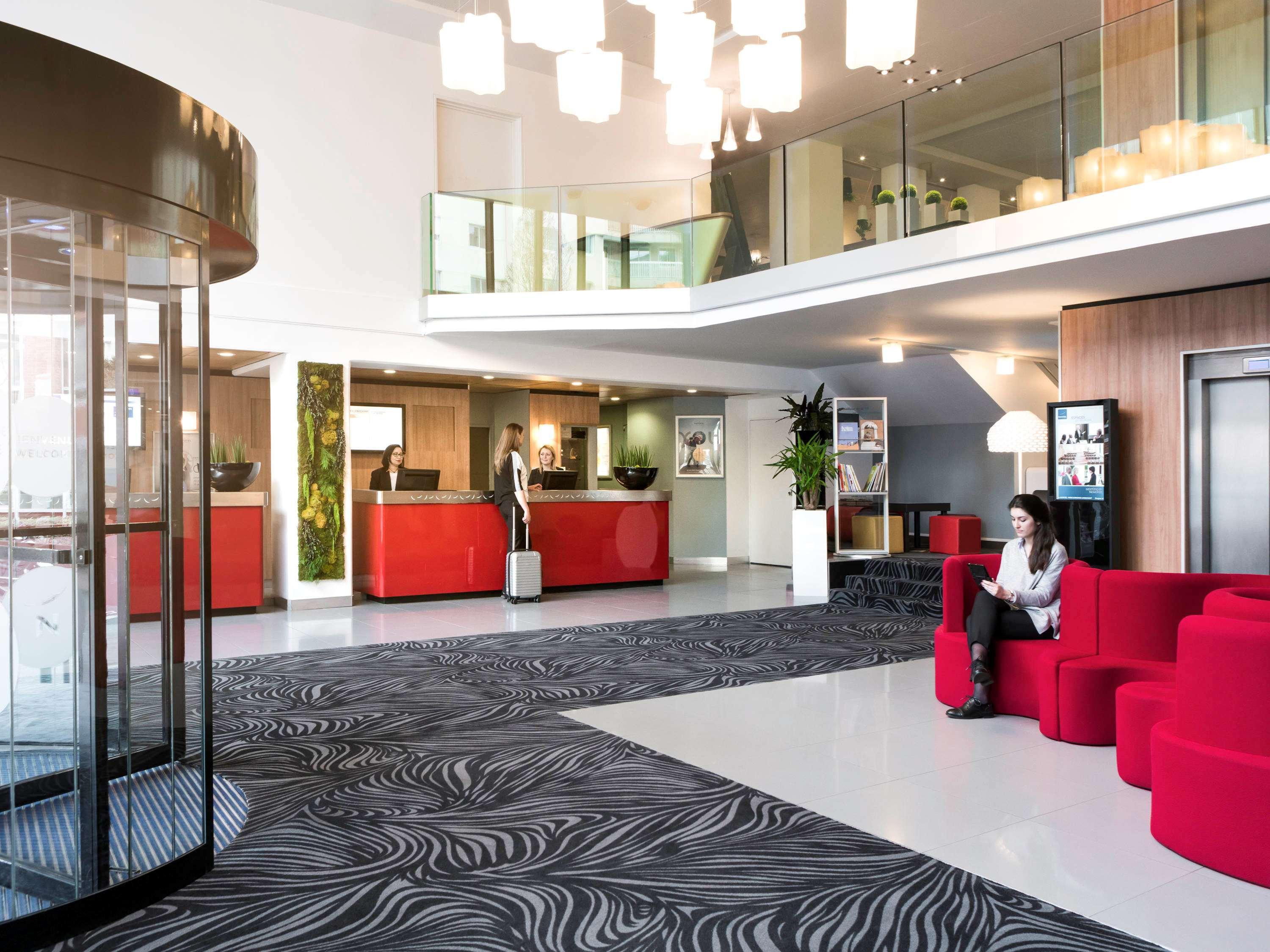 Novotel Paris Suresnes Longchamp Екстериор снимка