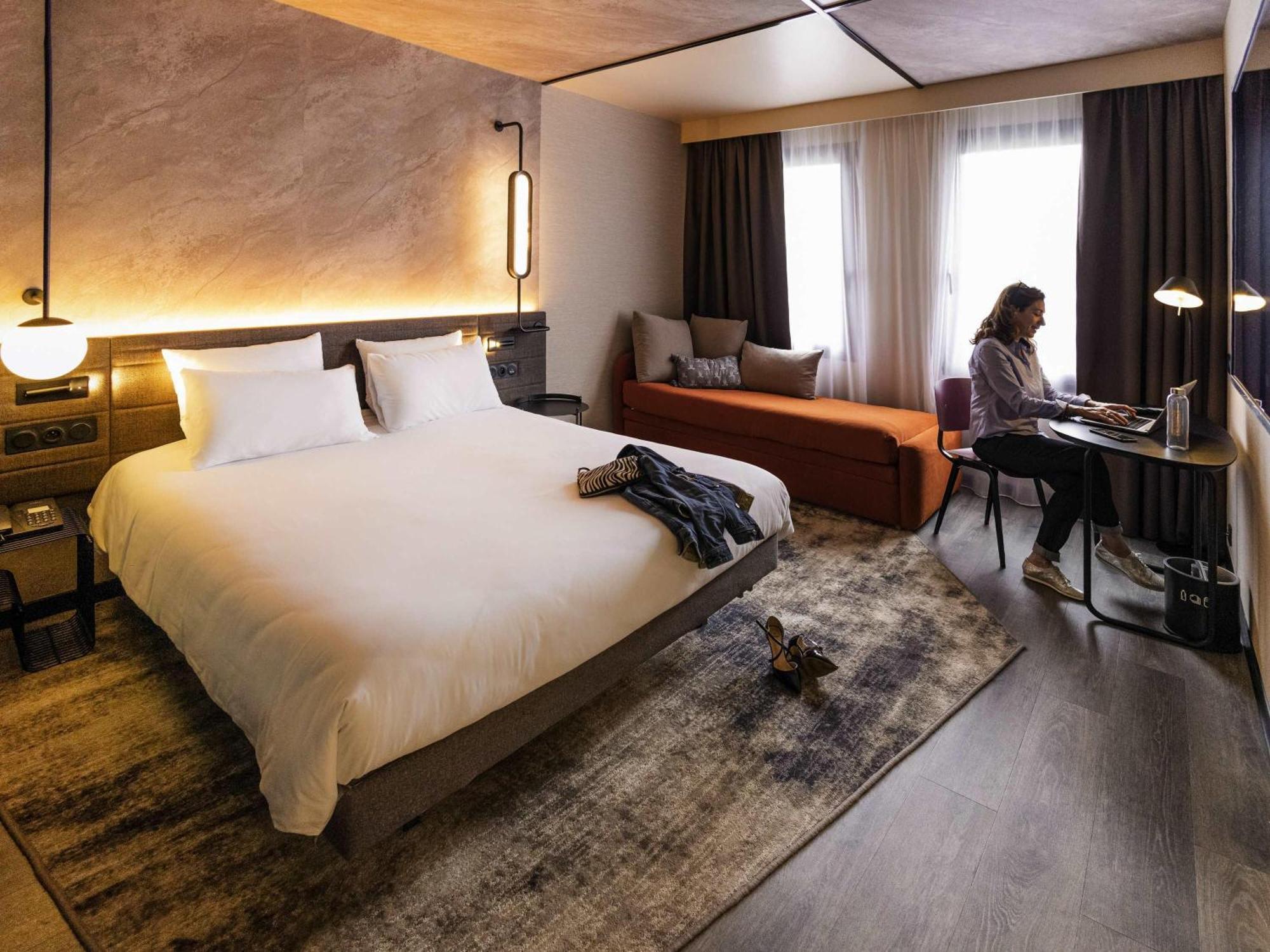 Novotel Paris Suresnes Longchamp Екстериор снимка