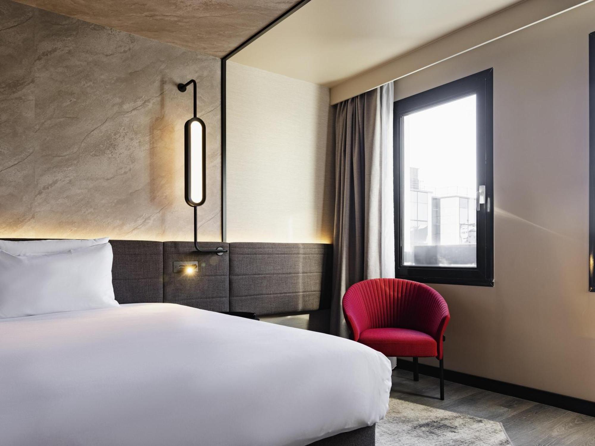 Novotel Paris Suresnes Longchamp Екстериор снимка